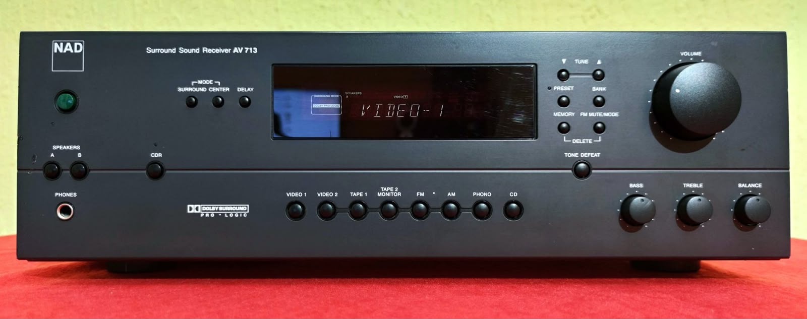 Receptor de Audio Video NAD AV 713